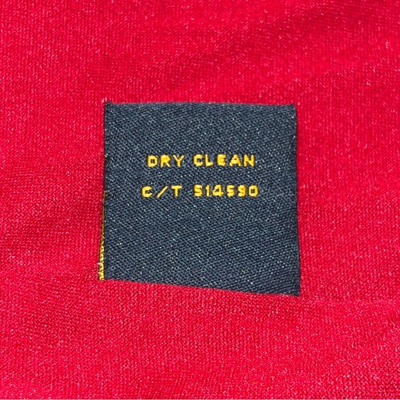 Just…Taylor bright red dress, ruffled neckline, zipper on side under left arm - Picture 12 of 12